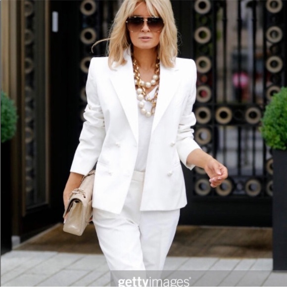 Authentic CHANEL Women's Cream Pantsuit - Picture 14 of 16